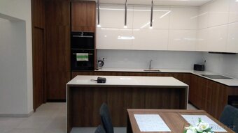 KUCHYNĚ, SKRÍNĚ,INTERIERY - 8