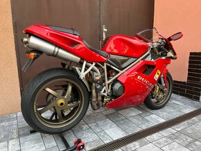 Ducati 916 - 8