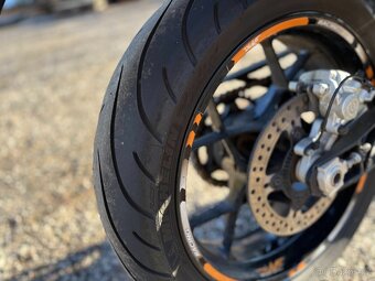 KTM Duke 690, A2 - 8