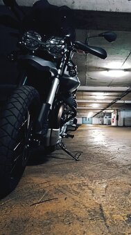 Moto guzzi v 85tt E4 2019 pouze 9tkm - 8