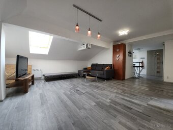 Prodej rodinného domu, 6+2, 261 m2, pozemek 1939 m²,Skalička - 8