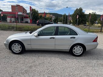 Mercedes-Benz C 220 CDI W203 156t km Nové v ČR 1.majitel - 8