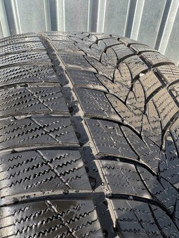 Sada zimních pneu 245/35 R20 Minerva Frostrack UHP - 8