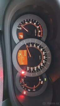 TOYOTA RAV4 - 8