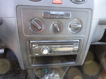 VW Caddy 1.9 TDI r.v.2008 (55 kw) Koupeno v ČR - 8