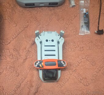 DJI Mini 2 SE (kat. C0) jako nový, 19 cyklů, pouzdro SD card - 8