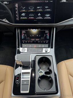 AUDI  Q8 55 TFSI. S line. 7000km - 8