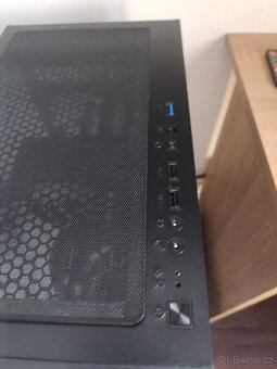 Herní PC Asus s monitorem Asus - 8