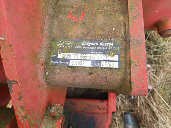 Kypřič Grégoire Besson - 8