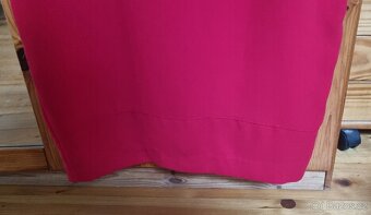 Dámské červené šaty s.Oliver - 8