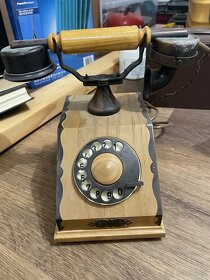 Starý Telefon Tesla - 8