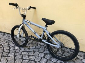 Mongoose Mischief - 8