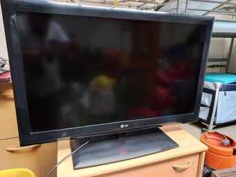 LG - 8