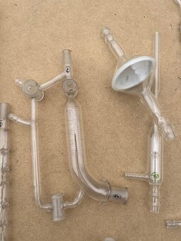 Laboratorní sklo - 8
