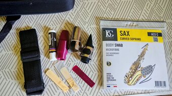Zahnutý sopránový saxofon Slade - 8