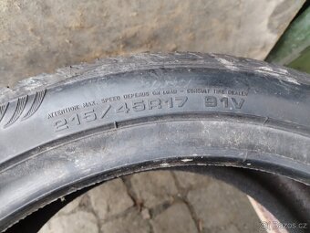 215/45/17 zimni pneu FULDA a YOKOHAMA 215/45 R17 - 8
