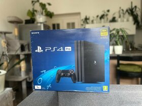 Playstation 4 PRO (PS4) 1TB + 2x Dualshock + charge station - 8