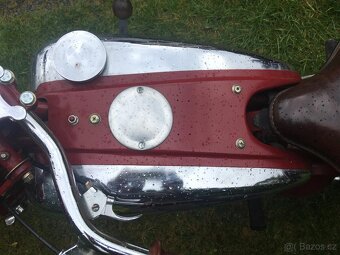 Jawa 250 speciál - 8