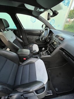 Škoda Octavia RS 2.0 TSI 147 kW - 8