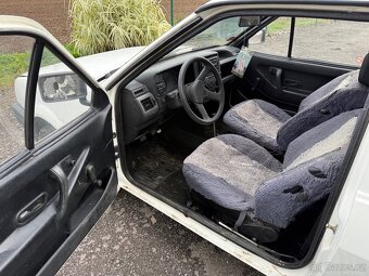 Vw polo 1,0i r pok 1993 bedna - 8