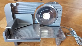 prodám kuchyňský kráječ Zelmer - 8