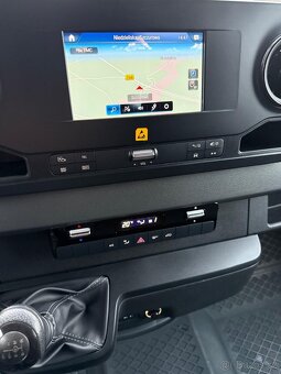 Mercedes sprinter - 8