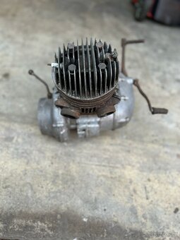 Prodám motor Ogar - 8