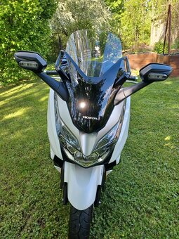 Honda Forza 300 - 8