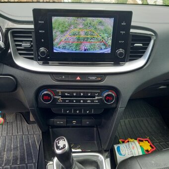 Kia ceed SW 1,5 T-Gdi M6 118kw - 8