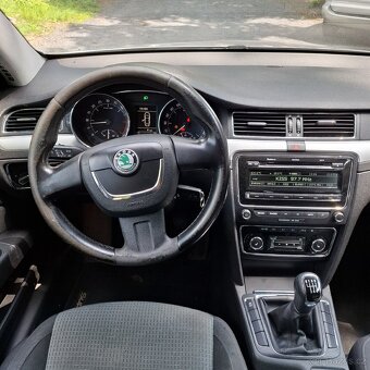 Škoda superb 2.0D / 2010 rok - 8