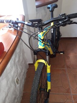Prodám kolo giant skoro nové - 8