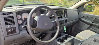 Dodge Ram 3500 - 8