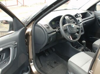 Škoda Roomster 1,4 16V serviska,model r.2013 - 8