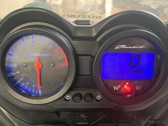 Suzuki gsf 650 S - 8