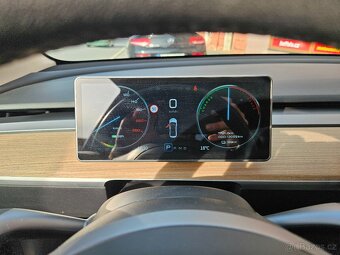 Tesla 3 - 8