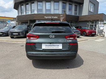 i30 Kombi 1,5 DPi 70 kW Manual Family FWD - 8