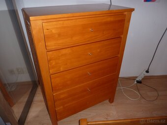 Dřevěná komoda se zásuvkami/prádelník - 8
