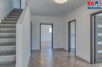 Prodej novostavby rodinného domu 7+kk v obci Radim. - 8