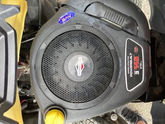Zahradní traktor Colombia PA 165C98H - 8