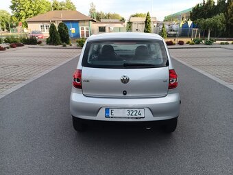 Volkswagen Fox 1.4i 55kw ,funkční klima,nehavarovné,1 majite - 8