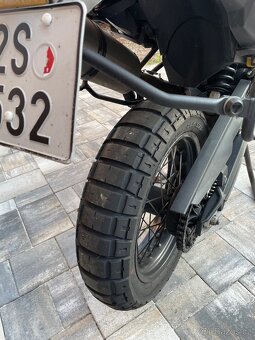 BMW F800 GS 2011, zánovní stav - 8