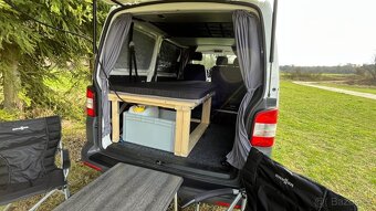 BUS VW T5 / 103kW / 9MÍST : multifunkční koncept - 8