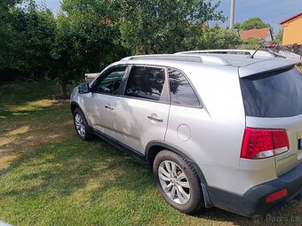 Kia Sorento - 8