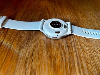 Garmin Venu 3 Silver/Whitestone Band - 8
