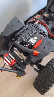 RC Axial Jeep cj7 - 8