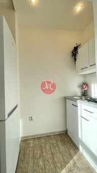 Dlouhodobý podnájem bytu 1+kk, zasklený balkón, Ostrava Poru - 8