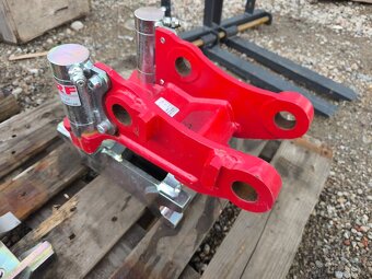 Naklápěcí rychloupínák pro 2-3t bagr - 8