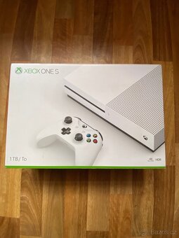 Xbox one s 500gb + 20her + ovladač - 8