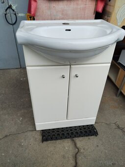 Lednice mrazák automaticka pracka - 8