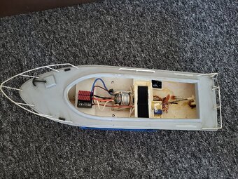 RC hasičská loď - 8